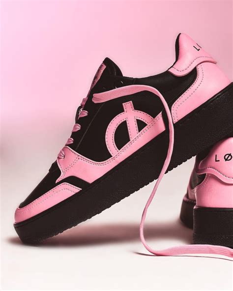 nicki minaj dolce gabbana sneakers|nicki minaj shoes.